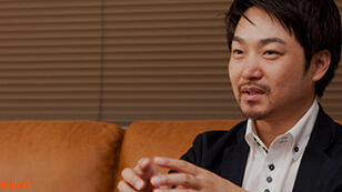 写真：インタビューを受ける 株式会社リクト　代表取締役　山口裕介